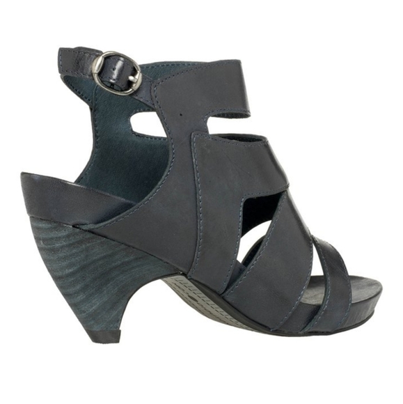 Max Studio navy Manila leather sandals - Picture 3 of 14